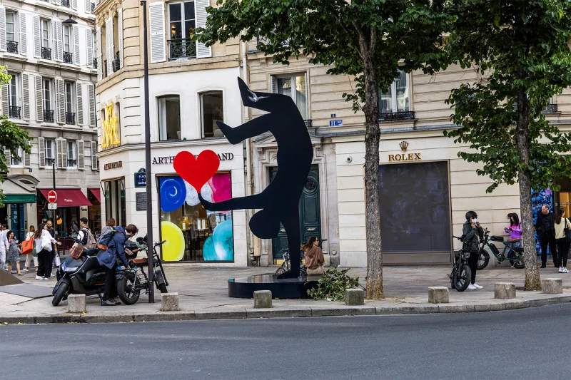 Paris Public Artwork Photo by George Alexandrakis for CITY CODE